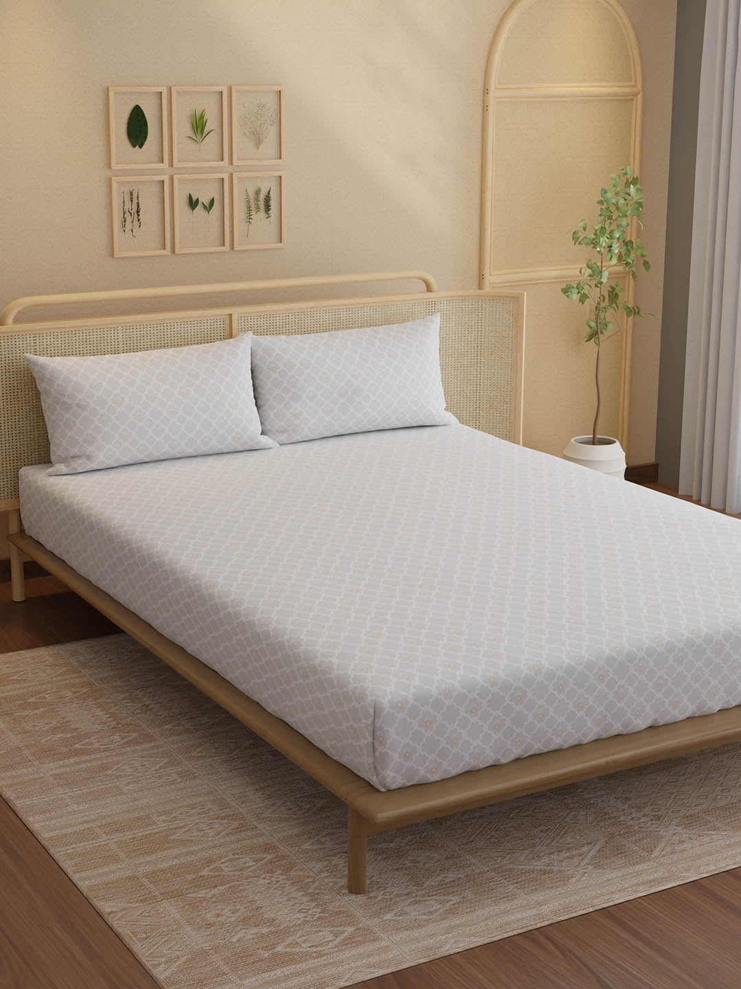 100% Kasturi Cotton, King Size, 200 TC Printed Fitted Sheet Set, Indo Musk