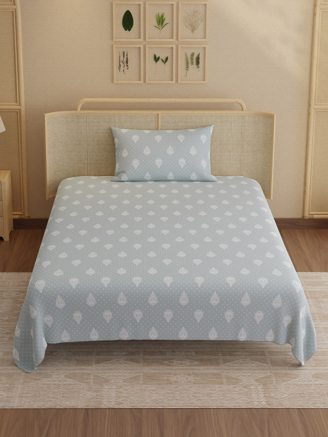 100% Kasturi Cotton 200 TC, Printed Single Bedsheet Set, Indo Musk