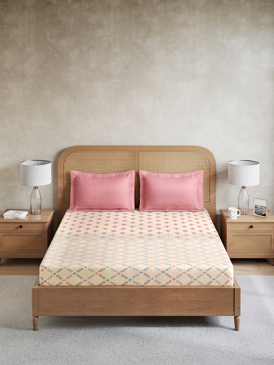 Vivara 100% Cotton King Bedsheet with 2 Pillow Covers | Peach & Pink Floral Digitally Printed Bedsheet Set