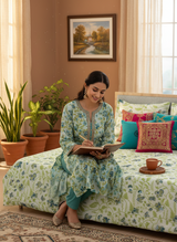 Siesta 100% Cotton 200 TC Green & Blue Floral Print King Bedsheet with 2 Pillow Covers