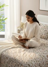 Siesta 100% Cotton 200 TC Grey Floral Print King Bedsheet with 2 Pillow Covers